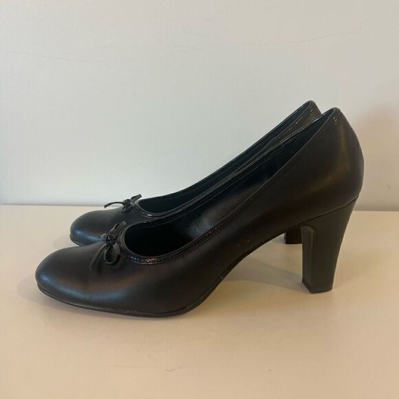 Predictions Heels Womens 9.5 Bow Black Casual Slip On Low Heel Office Career NEW - Picture 3 of 8